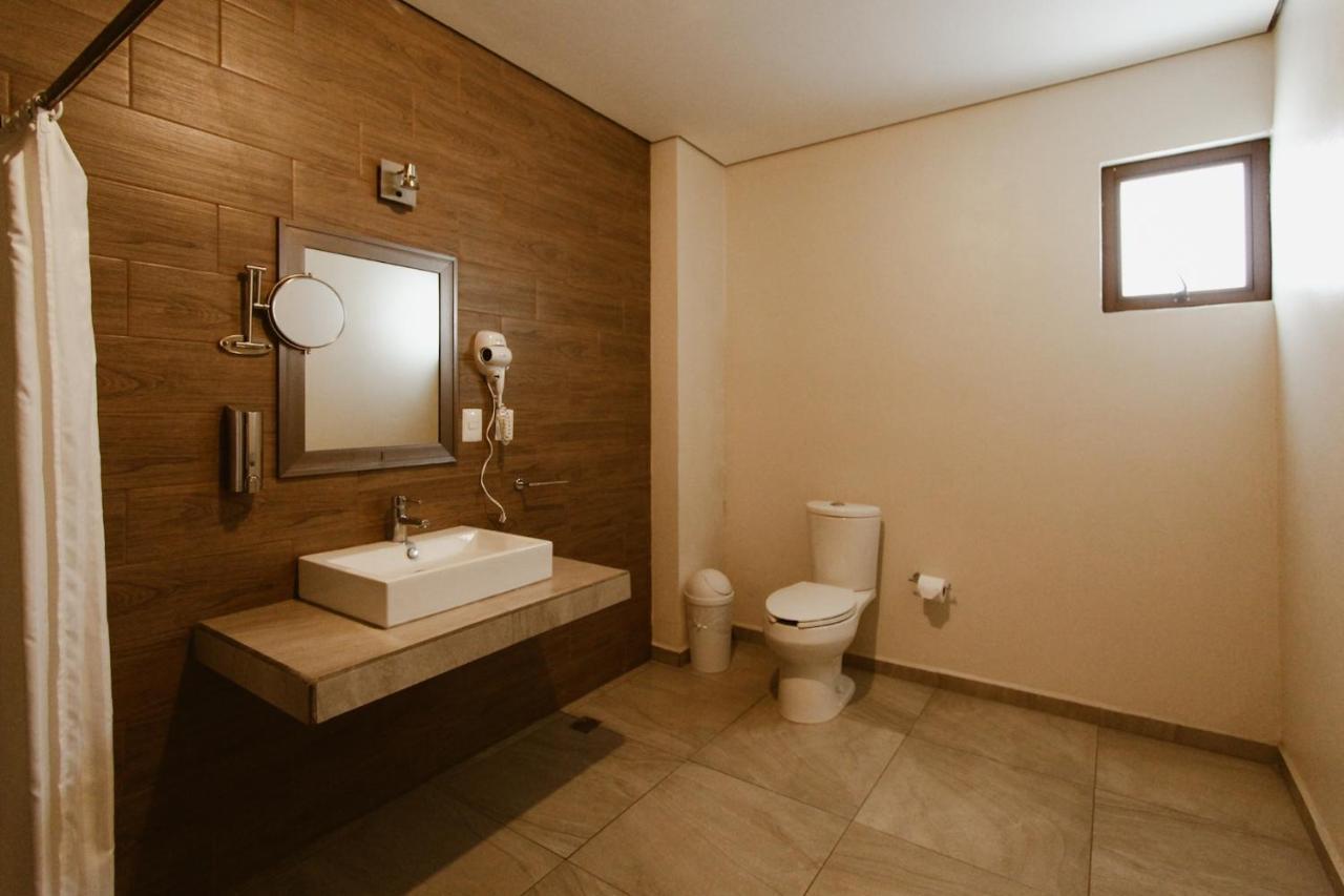 Hotel Guiva Aeropuerto Oaxaca Экстерьер фото