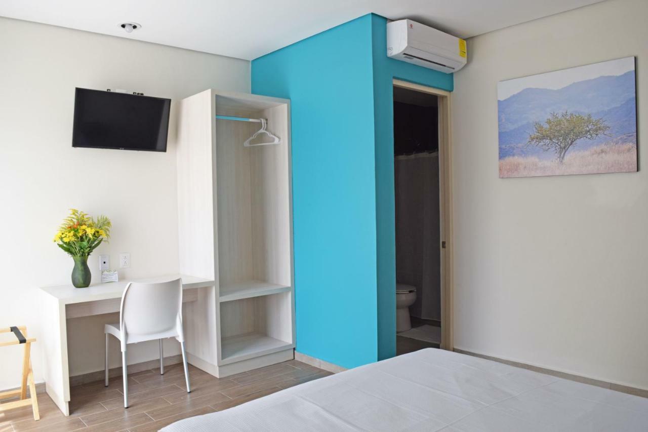 Hotel Guiva Aeropuerto Oaxaca Экстерьер фото