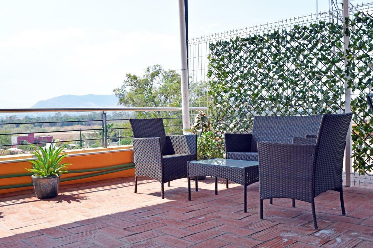 Hotel Guiva Aeropuerto Oaxaca Экстерьер фото